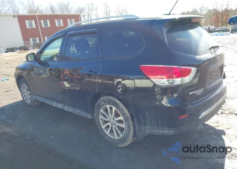 2015 Nissan Pathfinder Sv z USA, uszkodzony, nr VIN 5N1AR2MM7FC720417